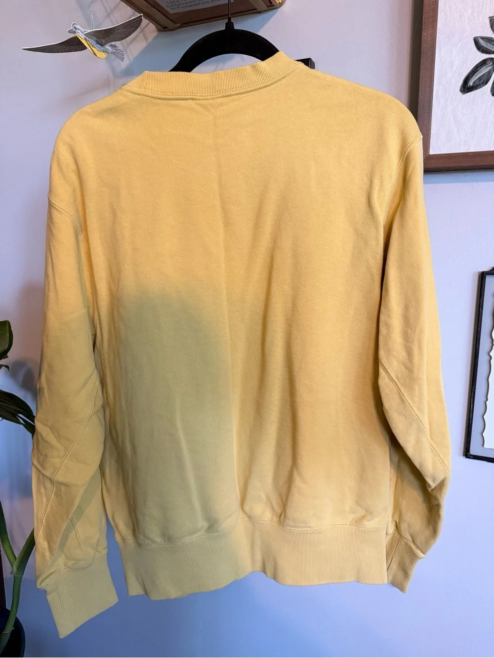 Nike Pale Yellow Pullover Sweatshirt SMALL - Worn Twice